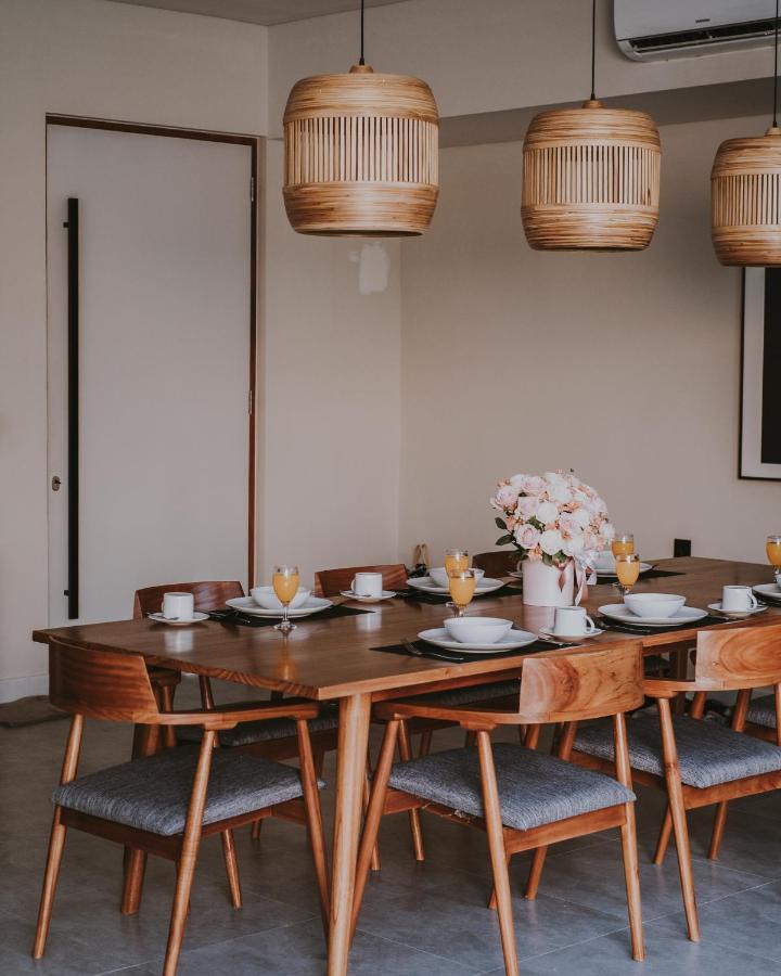 New 4 Bedroom 5 Min Walk To Berawa Beach Enclosed Livng Canggu Exterior foto